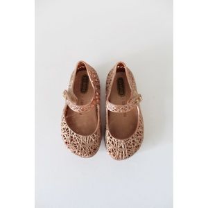 • MINI MELISSA MARY JANES US 7 •